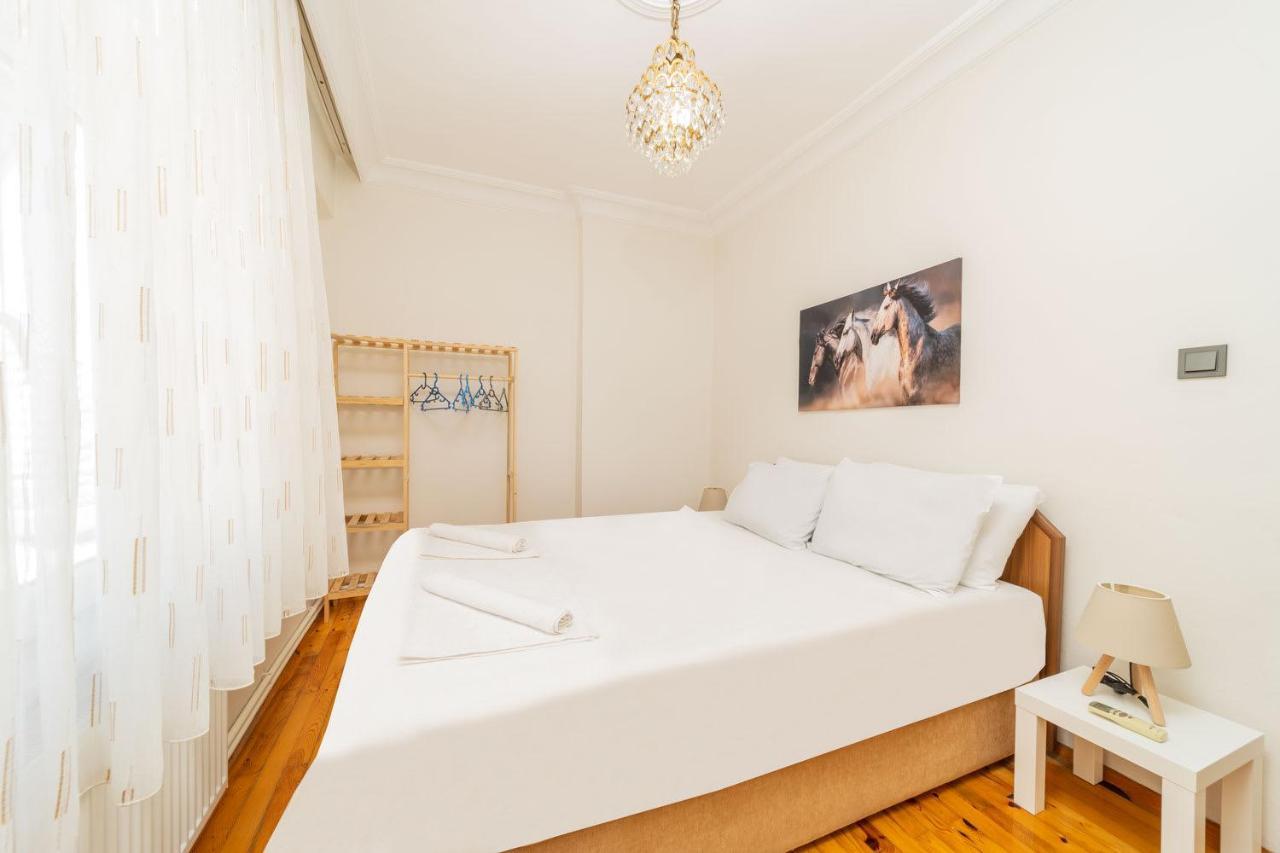 Daire And Pleasant Flat In Muratpasa