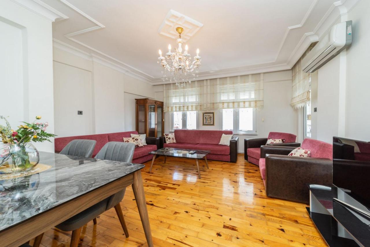 And Pleasant Flat In Muratpasa Daire Antalya